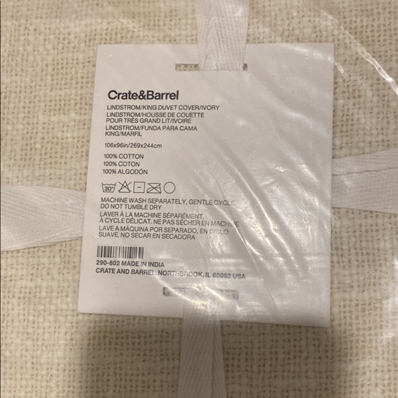 Crate&Barrel King duvet cover+kind sham, colour Soft cream - Picture 3 of 3